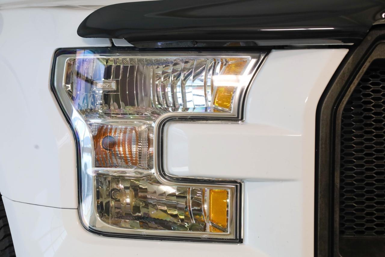 Ford F-150 XLT 2WD Reg Cab 8' Box 2017
