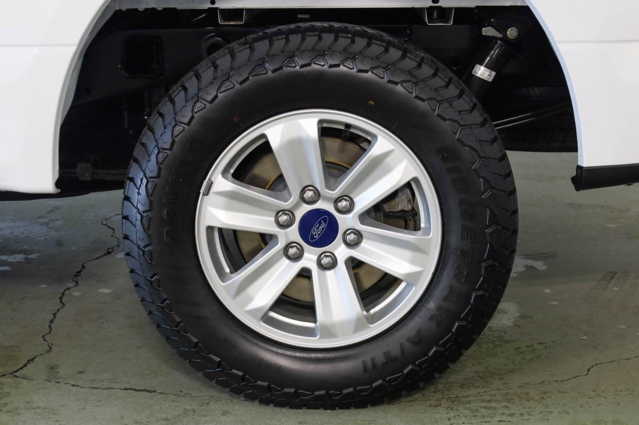Ford F-150 XLT 2WD Reg Cab 8' Box 2017