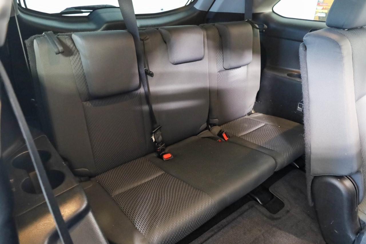 Toyota Highlander AWD 4dr V6 LE (Natl) 2015