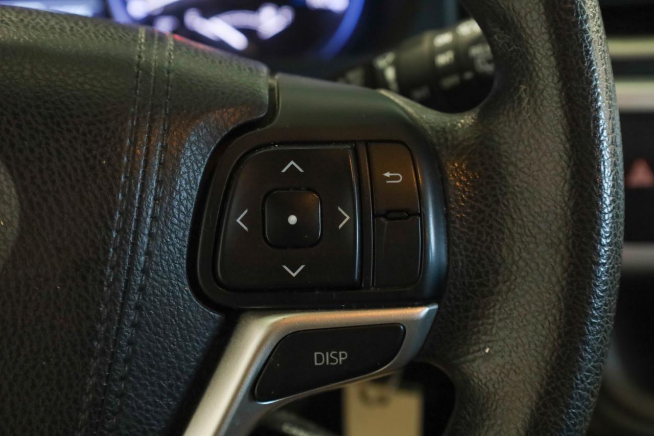 Toyota Highlander AWD 4dr V6 LE (Natl) 2015