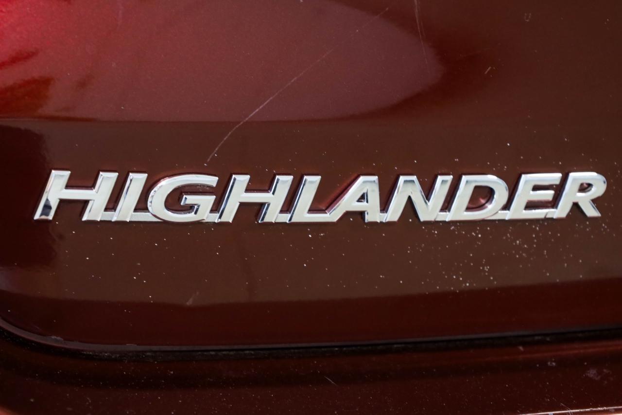Toyota Highlander AWD 4dr V6 LE (Natl) 2015