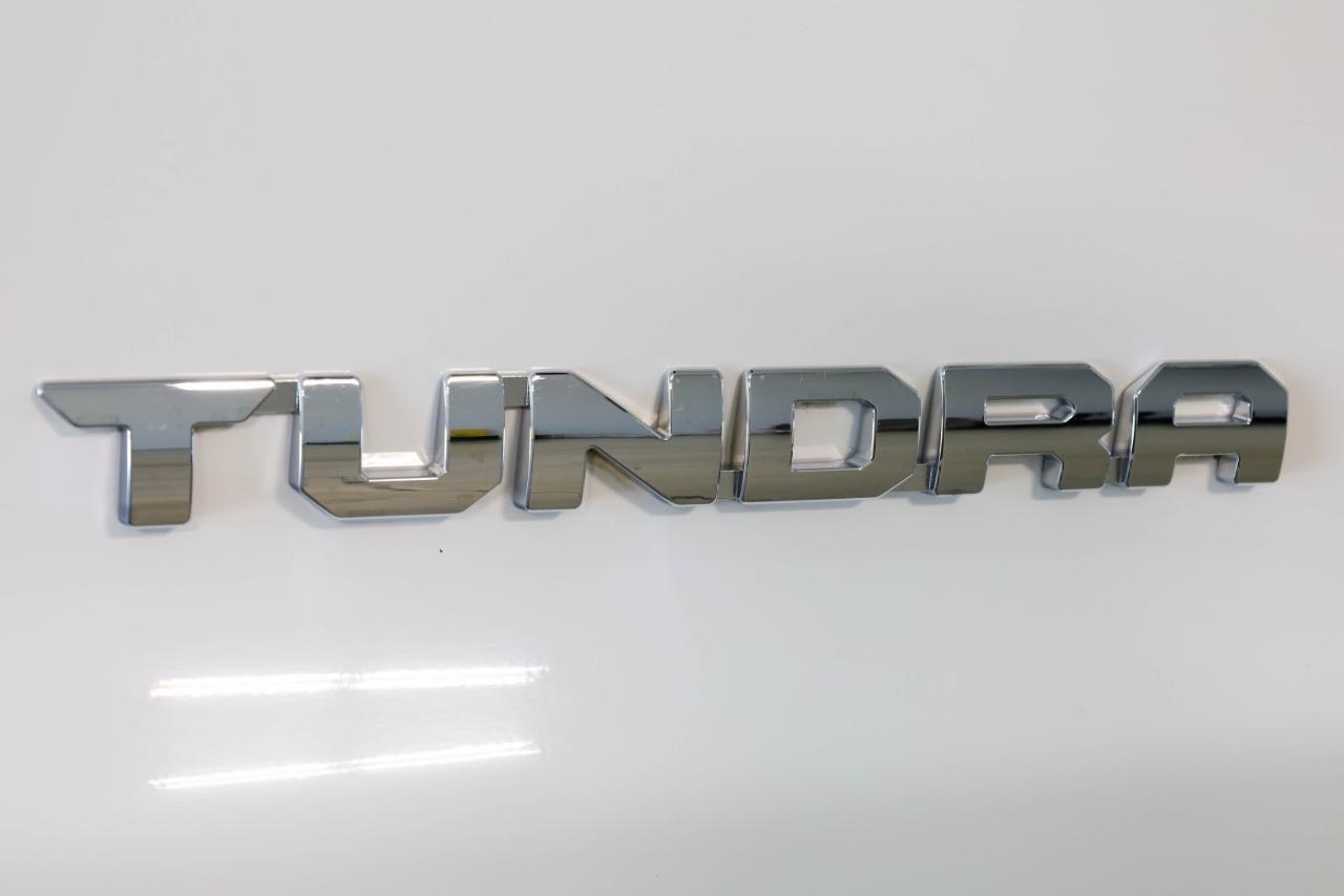 Toyota Tundra 4WD Truck Double Cab 5.7L FFV V8 6-Spd AT TRD Pro (Natl) 2015