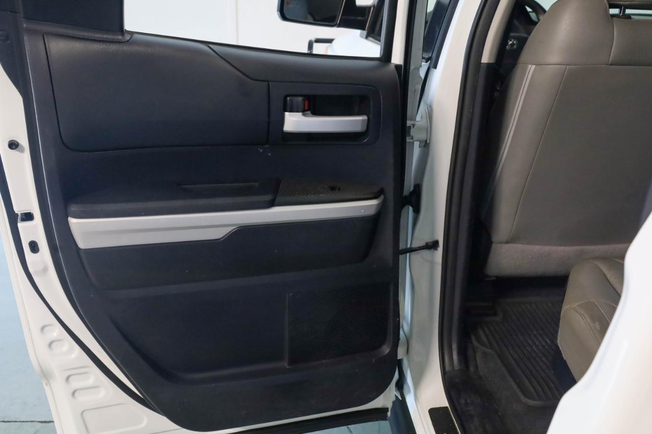 Toyota Tundra 4WD Truck Double Cab 5.7L FFV V8 6-Spd AT TRD Pro (Natl) 2015