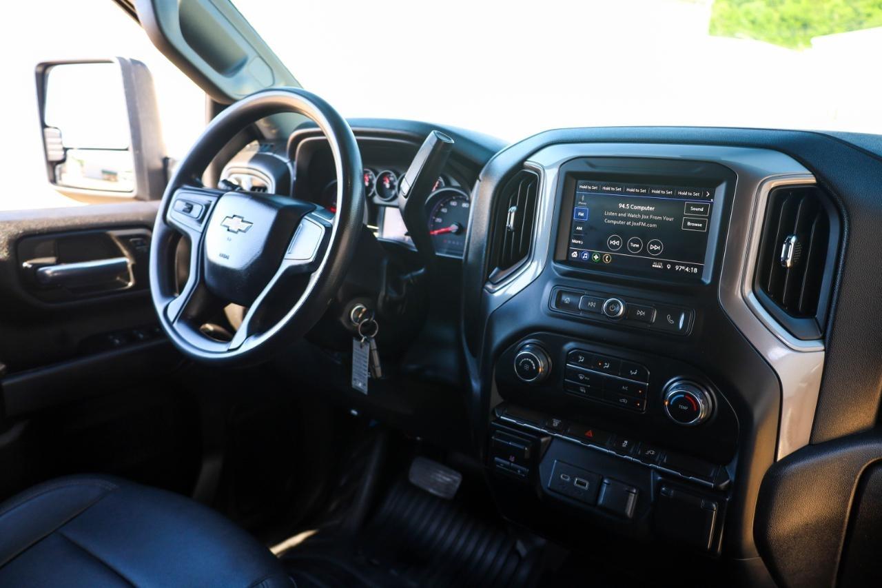 Chevrolet Silverado 3500HD CC 4WD Crew Cab 177" WB, 60" CA Work Truck 2022