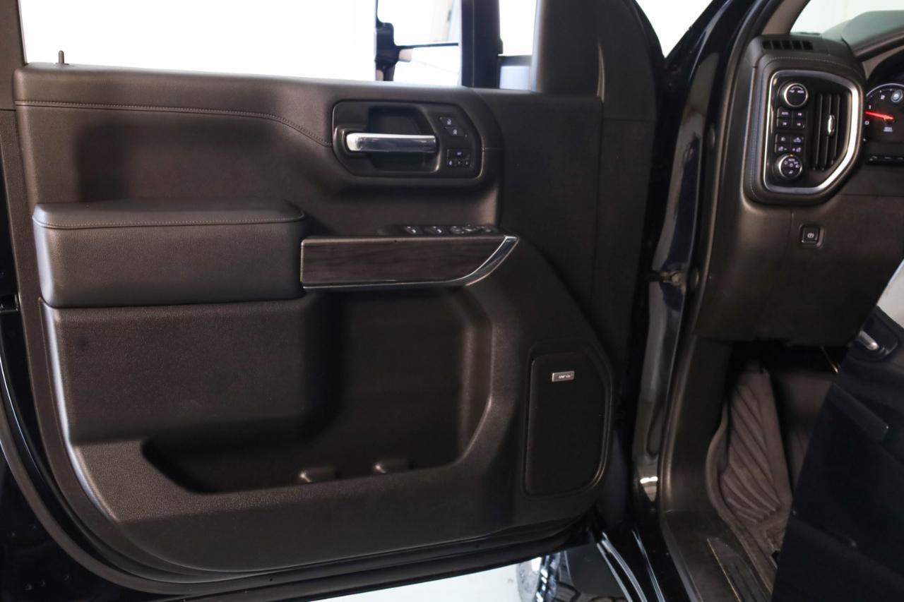 Chevrolet Silverado 2500HD 4WD Crew Cab 159" LTZ 2022