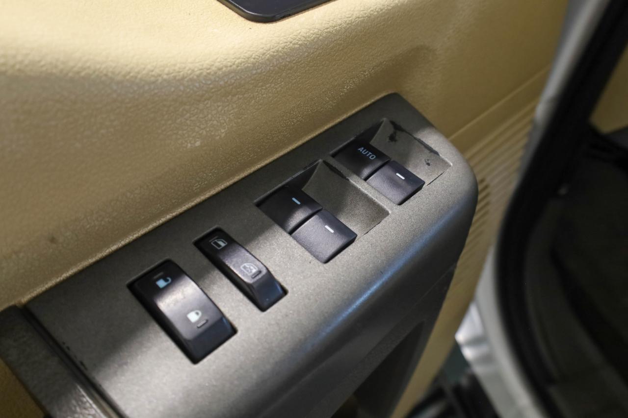 Ford Super Duty F-250 SRW 4WD Crew Cab 156" King Ranch 2012