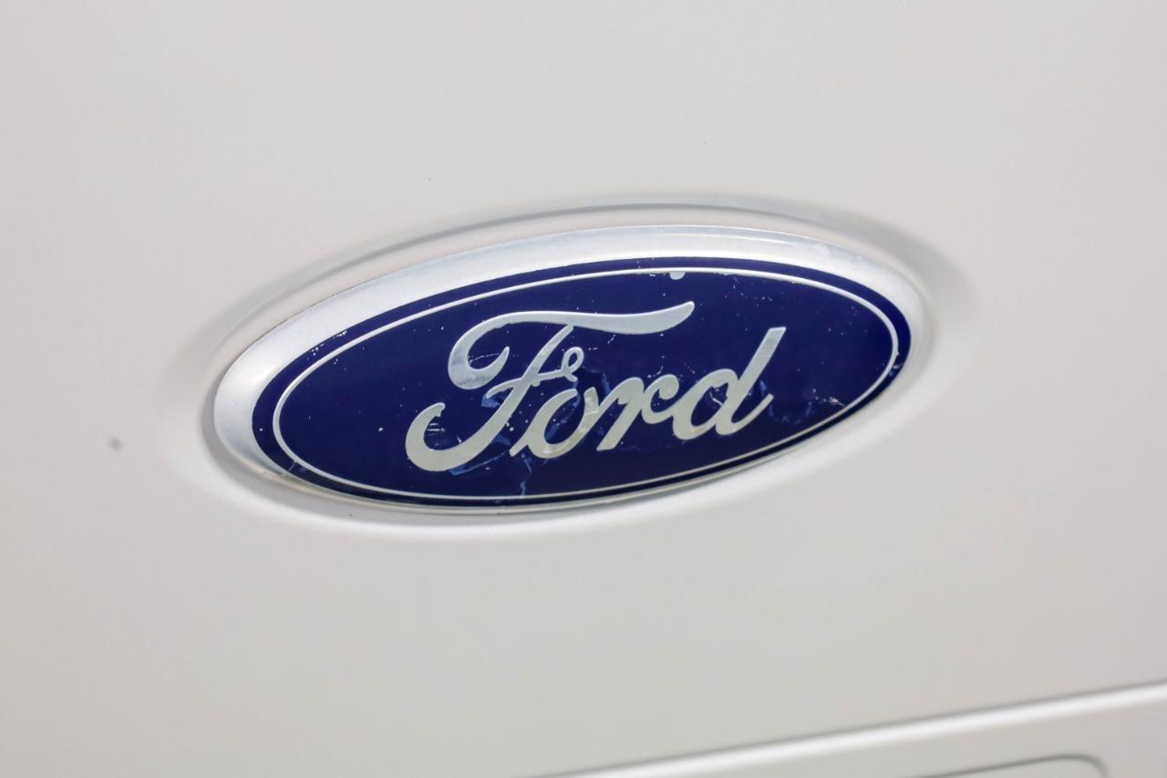 Ford Super Duty F-250 SRW 4WD Crew Cab 156" King Ranch 2012