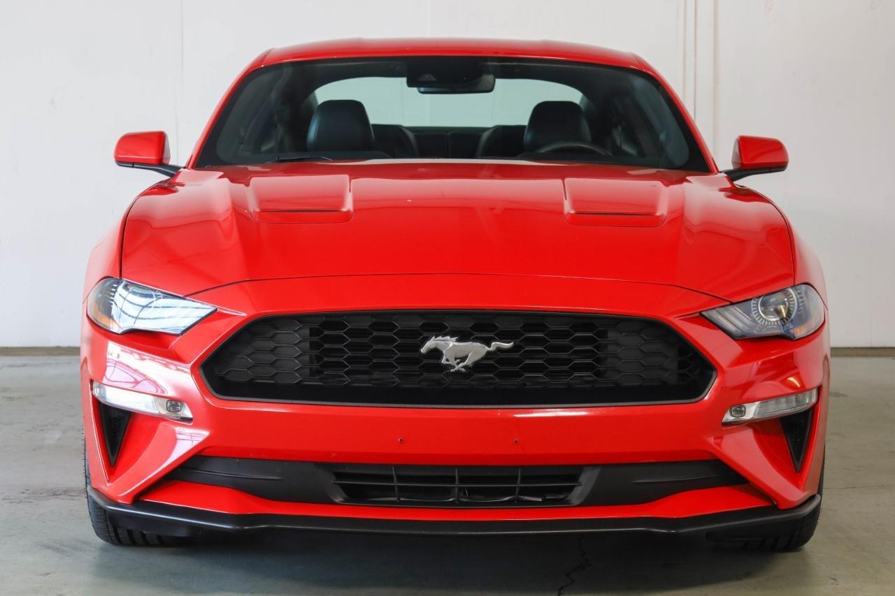 Ford Mustang EcoBoost Fastback 2021