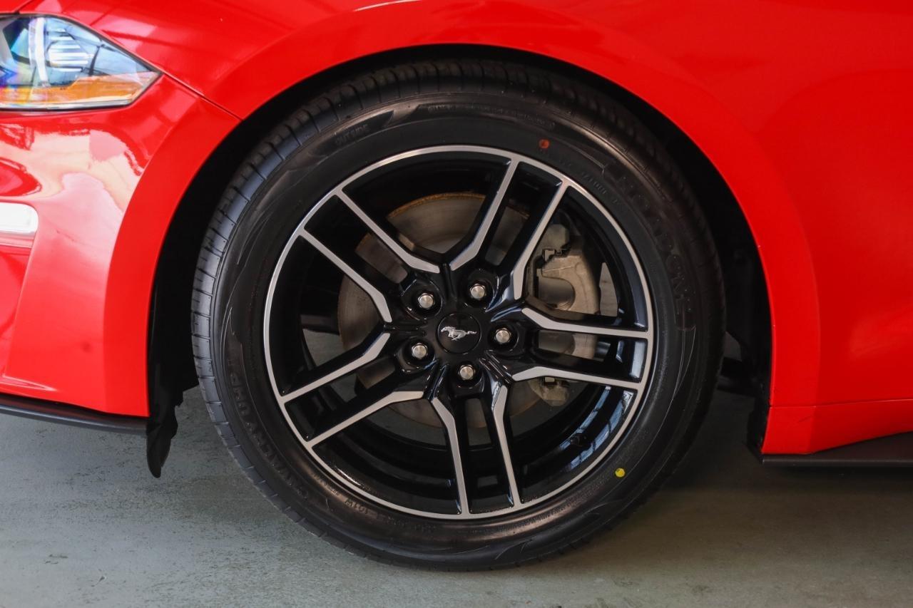 Ford Mustang EcoBoost Fastback 2021