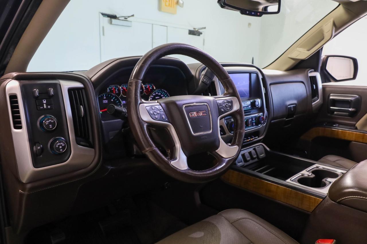 GMC Sierra 1500 4WD Crew Cab 143.5" SLT 2018
