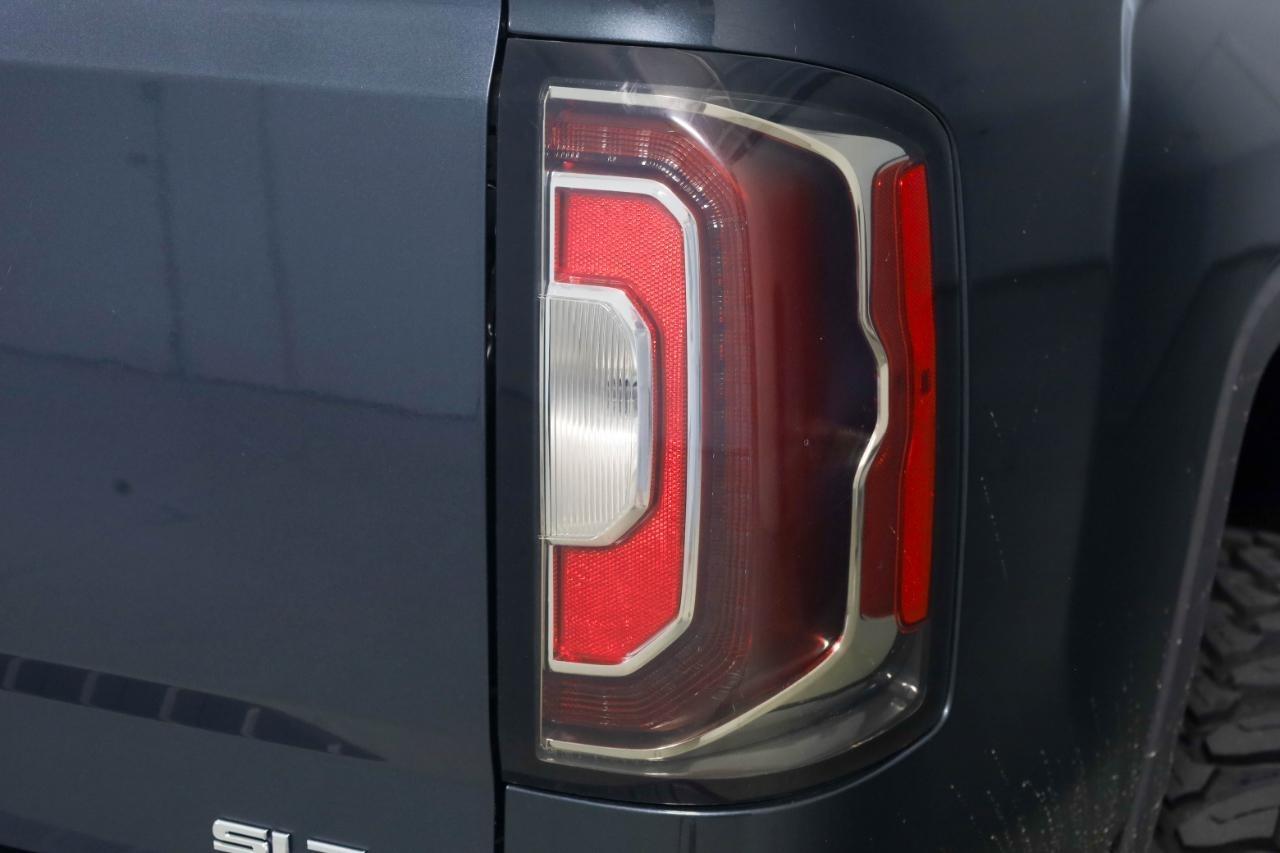 GMC Sierra 1500 4WD Crew Cab 143.5" SLT 2018