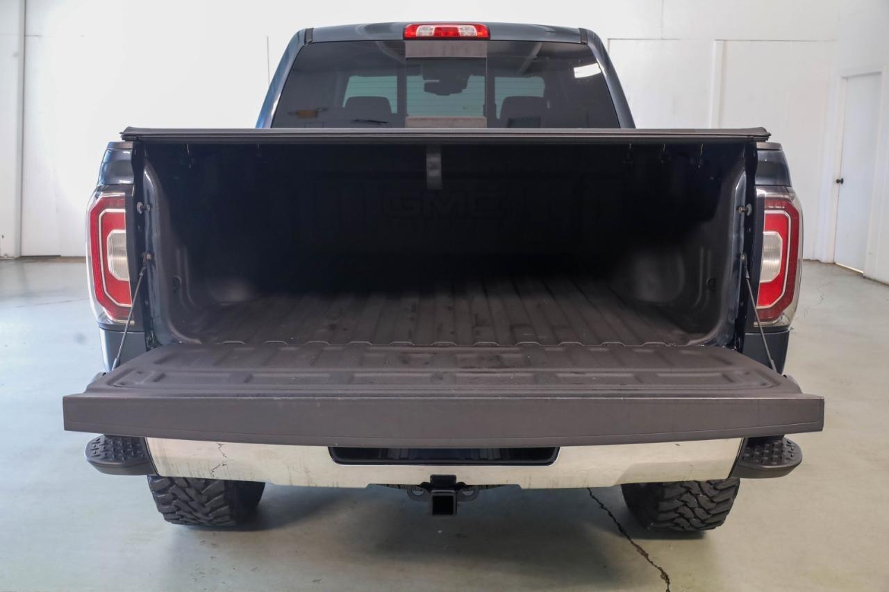 GMC Sierra 1500 4WD Crew Cab 143.5" SLT 2018