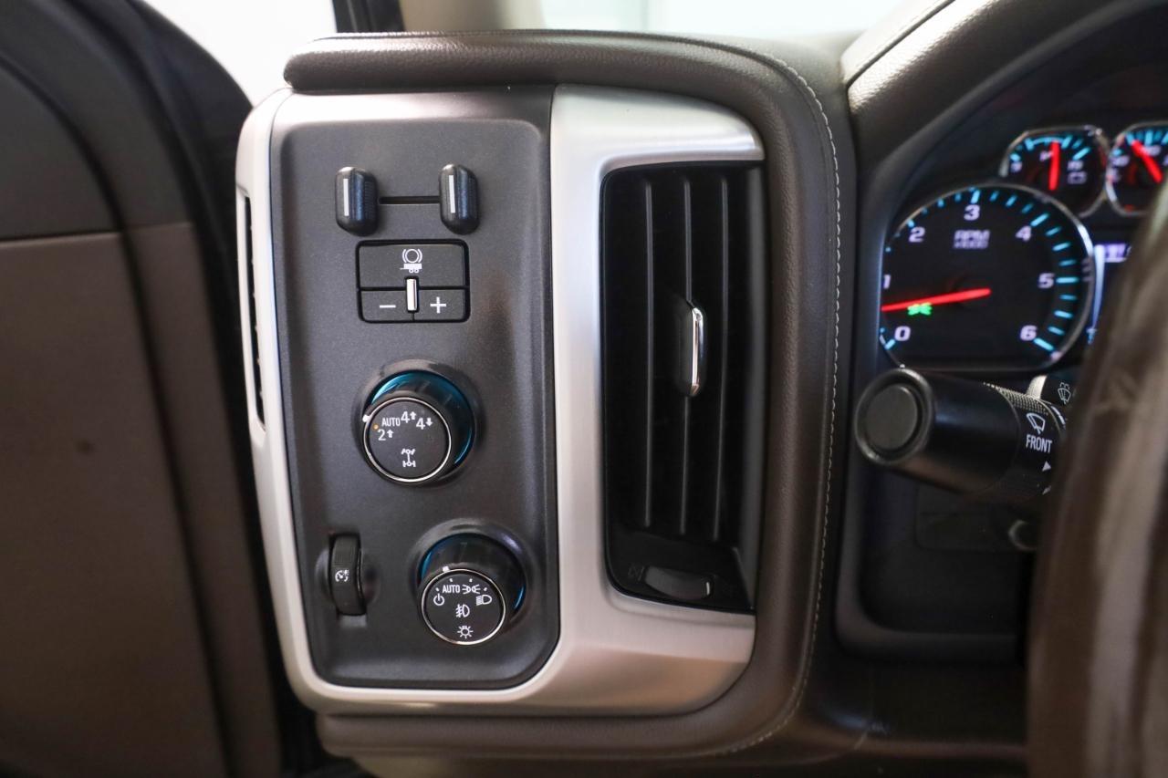 GMC Sierra 1500 4WD Crew Cab 143.5" SLT 2018
