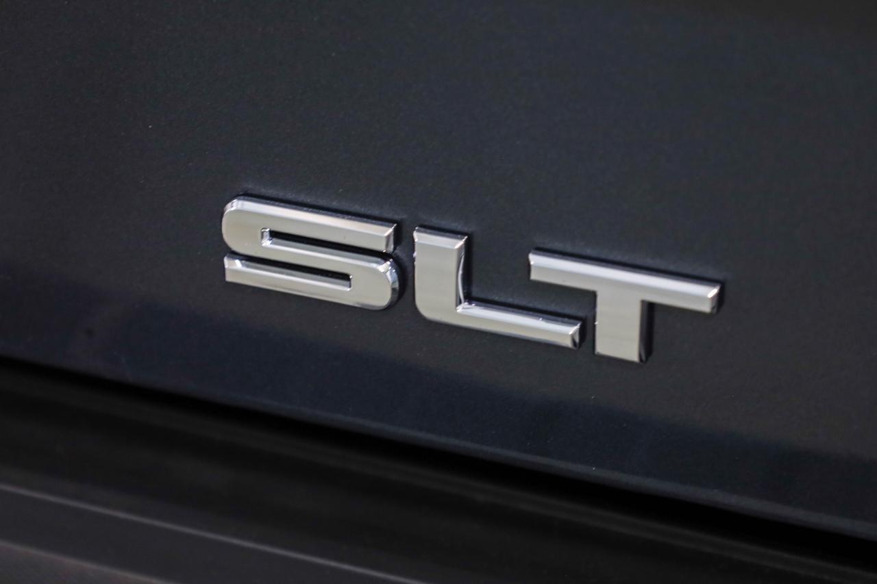 GMC Sierra 1500 4WD Crew Cab 143.5" SLT 2018