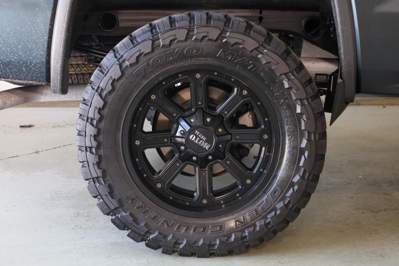 GMC Sierra 1500 4WD Crew Cab 143.5" SLT 2018