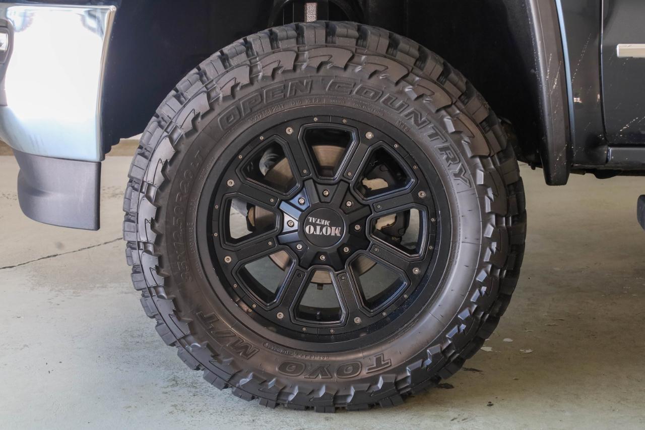 GMC Sierra 1500 4WD Crew Cab 143.5" SLT 2018