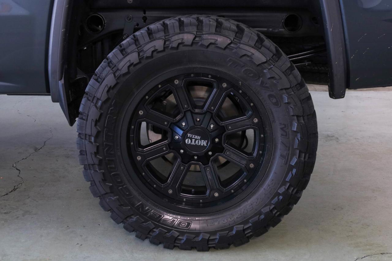 GMC Sierra 1500 4WD Crew Cab 143.5" SLT 2018