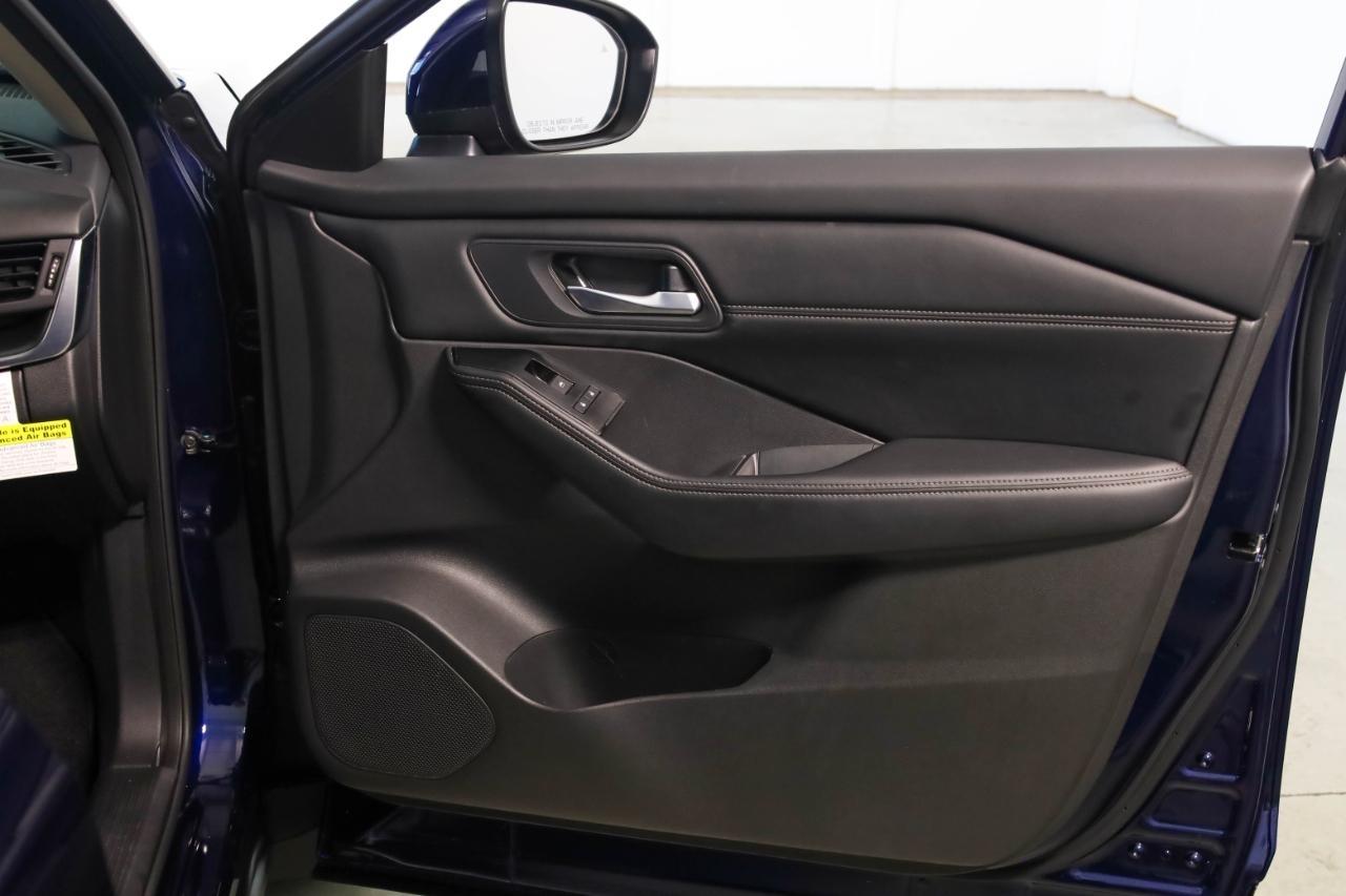 Nissan Rogue FWD SV 2024