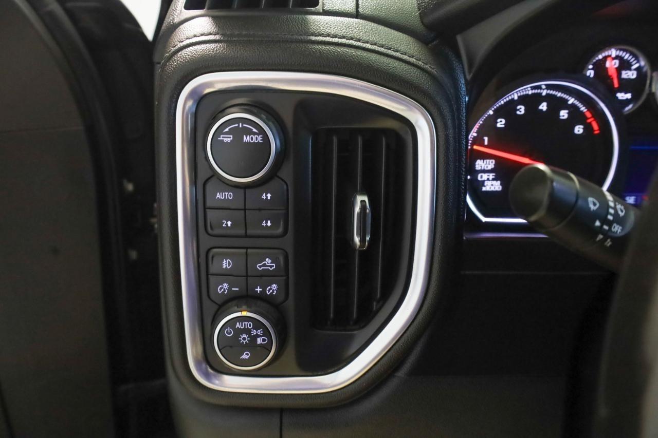 Chevrolet Silverado 1500 4WD Crew Cab 147" RST 2021