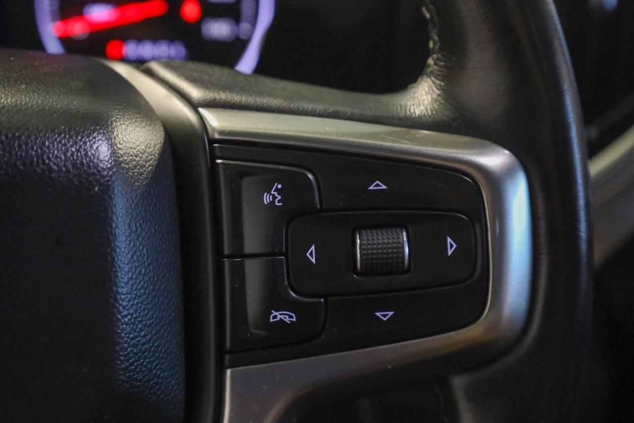Chevrolet Silverado 1500 4WD Crew Cab 147" RST 2021