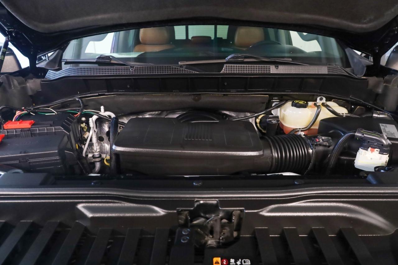 Chevrolet Silverado 1500 4WD Crew Cab 147" RST 2021