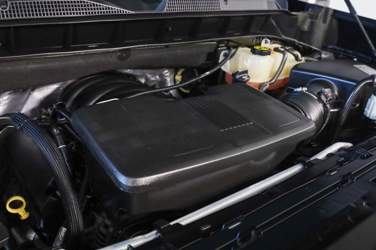 Chevrolet Silverado 1500 4WD Crew Cab 147" RST 2021