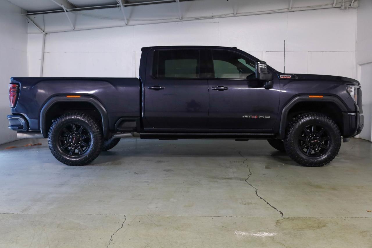 GMC Sierra 2500HD 4WD Crew Cab 159" AT4 2024
