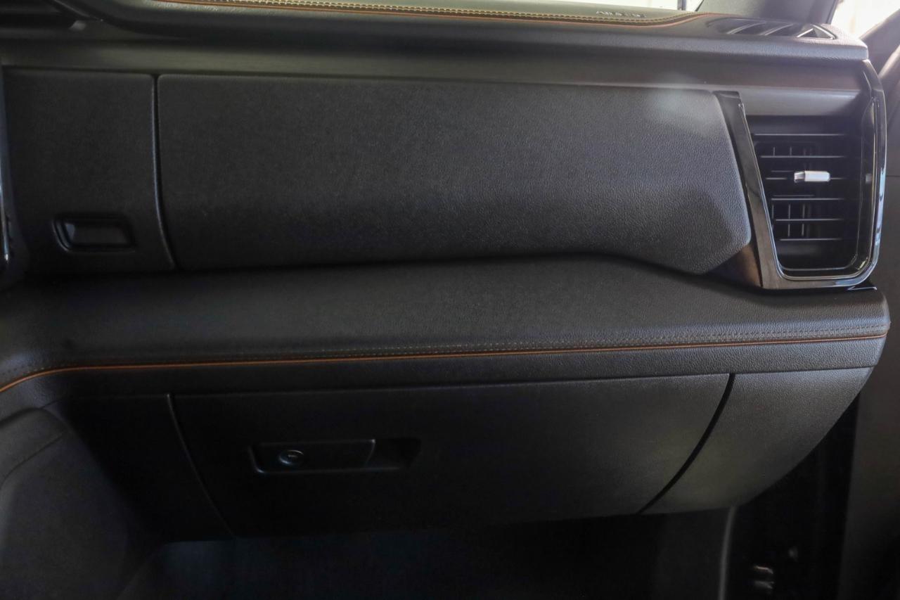 GMC Sierra 2500HD 4WD Crew Cab 159" AT4 2024