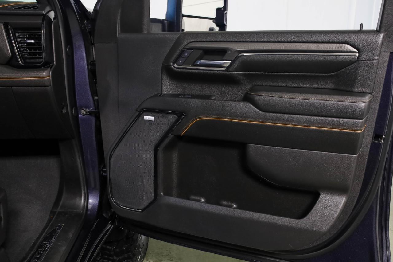 GMC Sierra 2500HD 4WD Crew Cab 159" AT4 2024