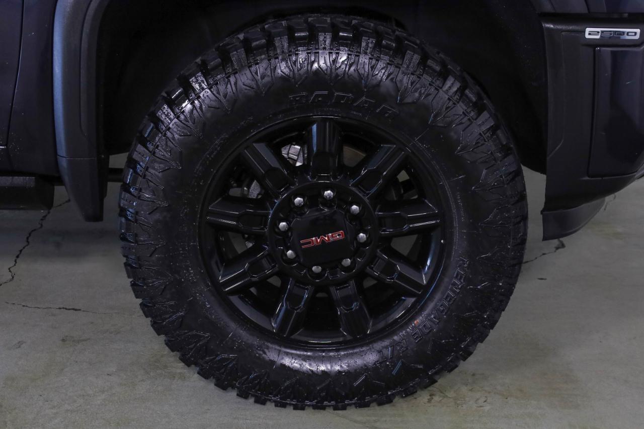 GMC Sierra 2500HD 4WD Crew Cab 159" AT4 2024