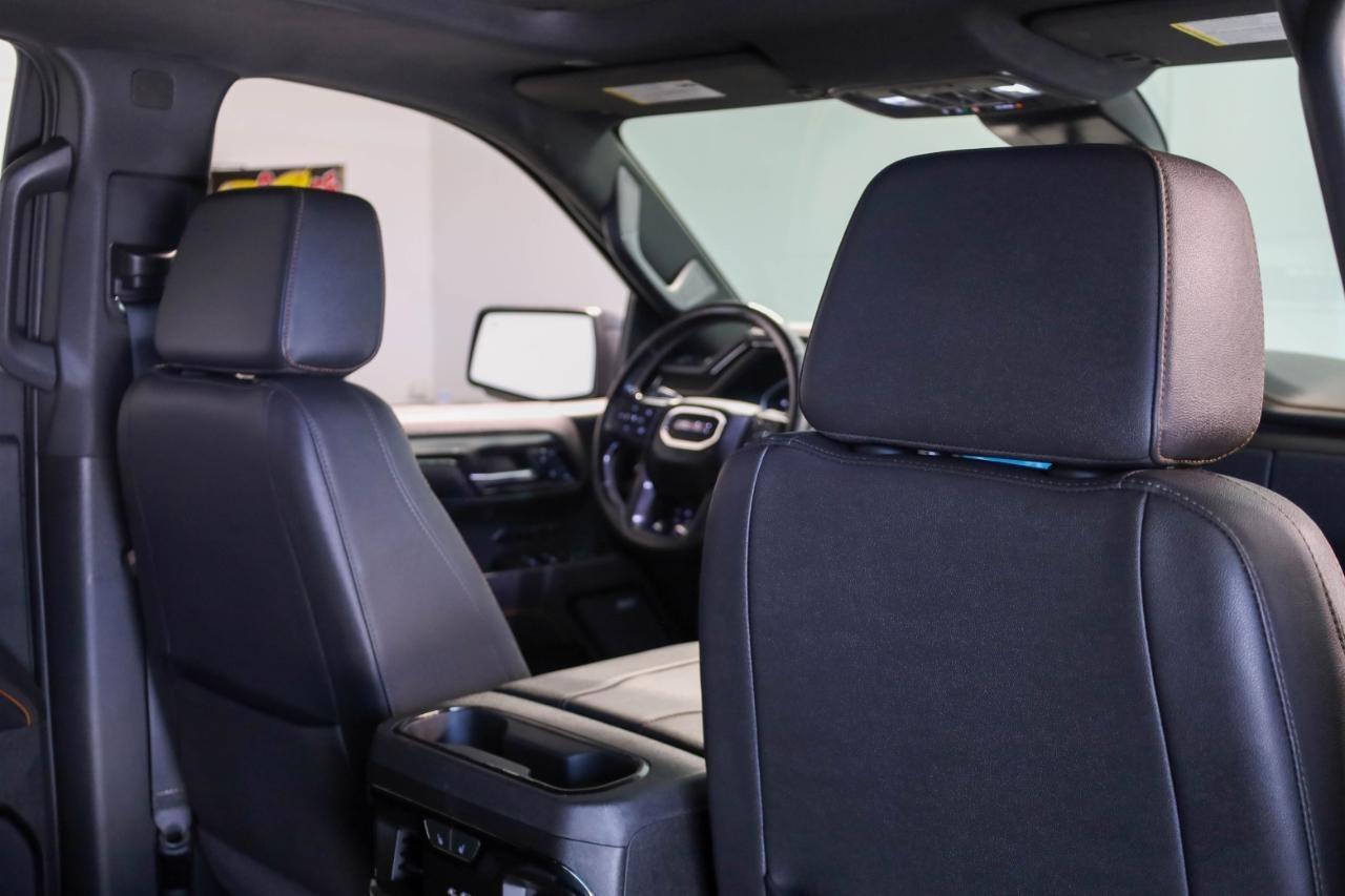 GMC Sierra 1500 4WD Crew Cab 147" AT4 2023