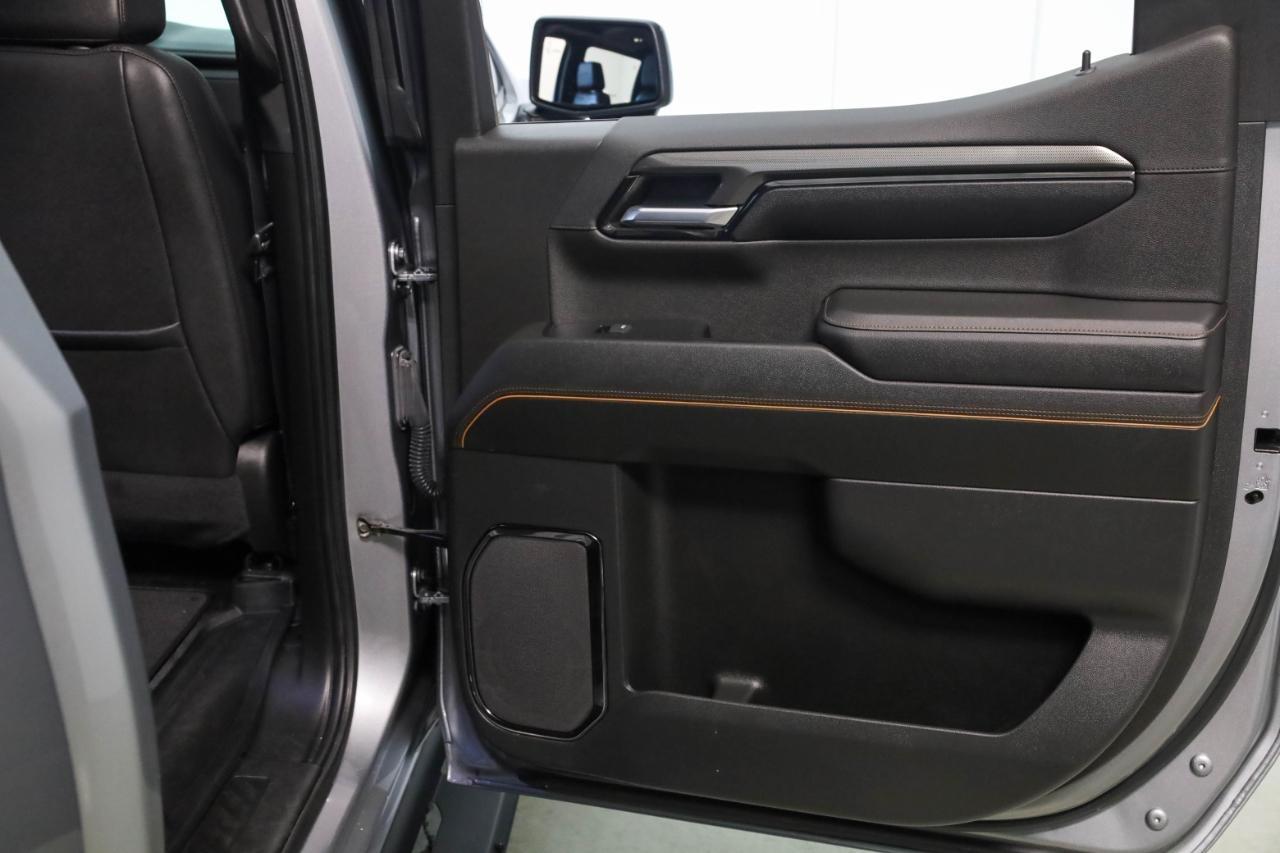 GMC Sierra 1500 4WD Crew Cab 147" AT4 2023