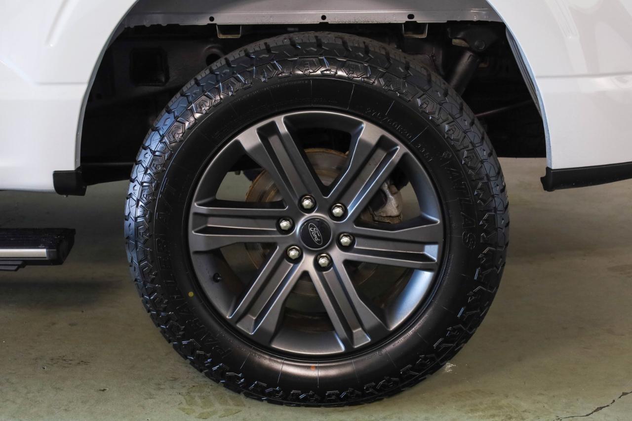 Ford F-150 Lariat 4WD SuperCrew 5.5' Box 2023