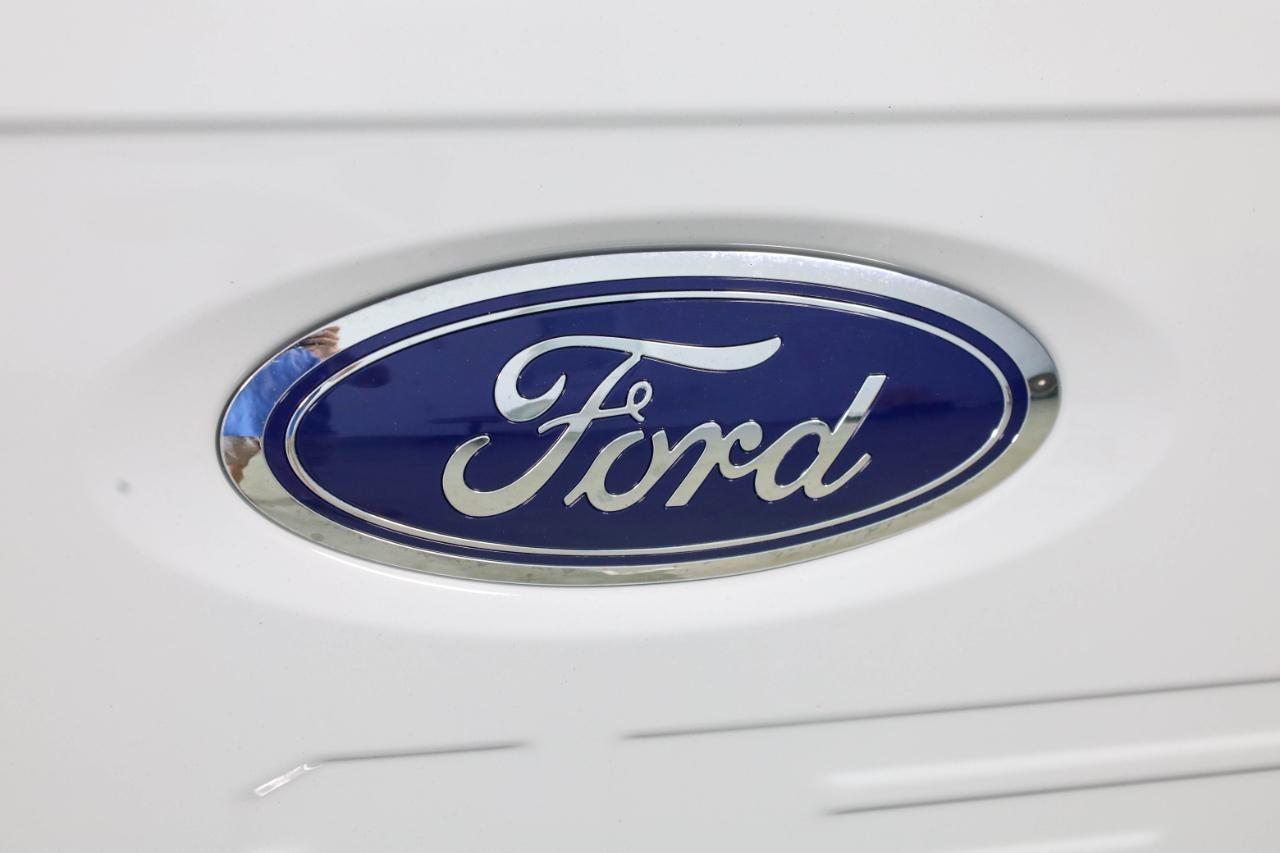 Ford F-150 Lariat 4WD SuperCrew 5.5' Box 2023