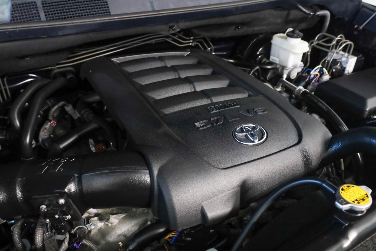Toyota Tundra 4WD Truck CrewMax 5.7L V8 6-Spd AT LTD (Natl) 2014