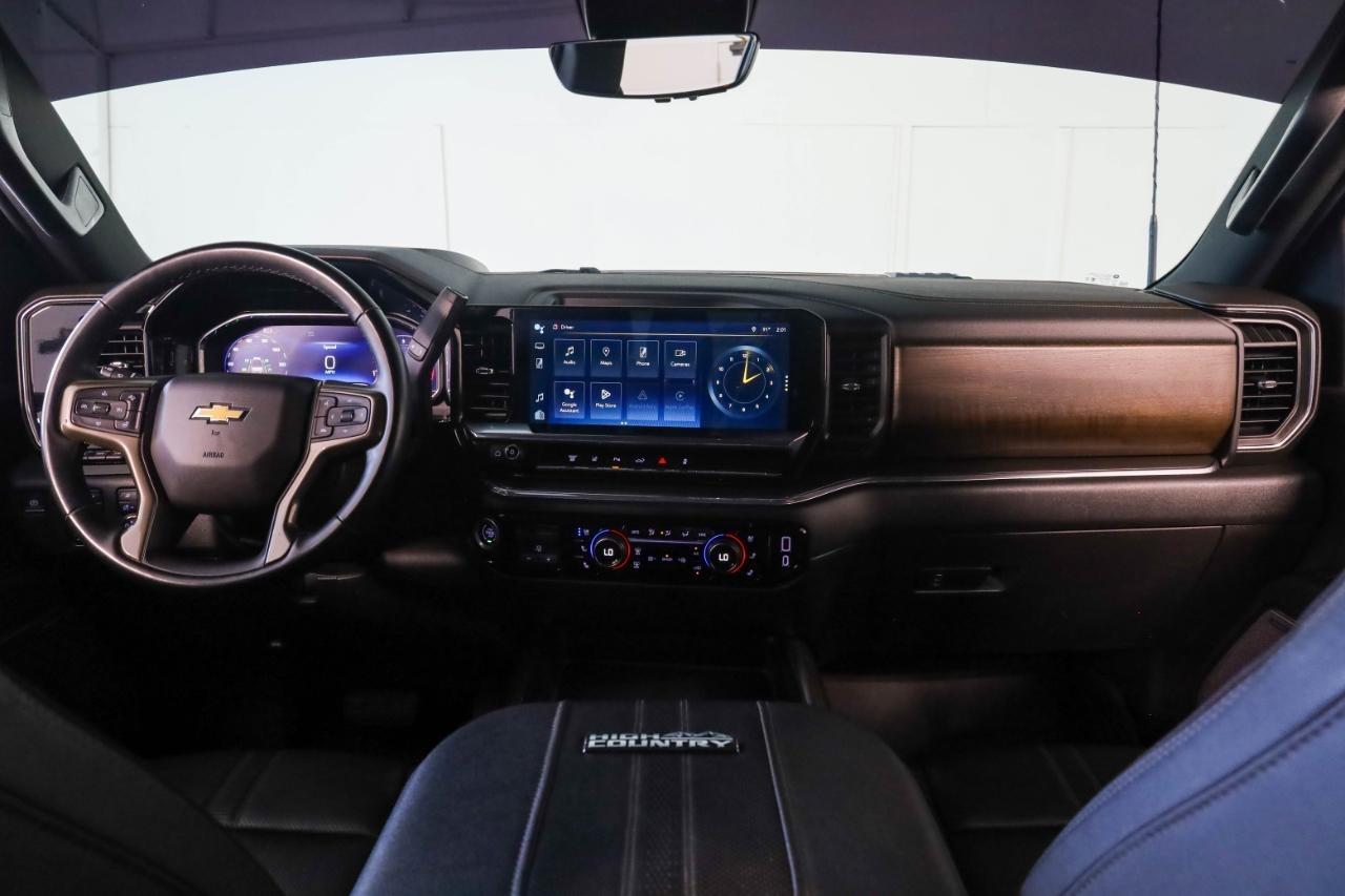 Chevrolet Silverado 2500HD 4WD Crew Cab 159" High Country 2024