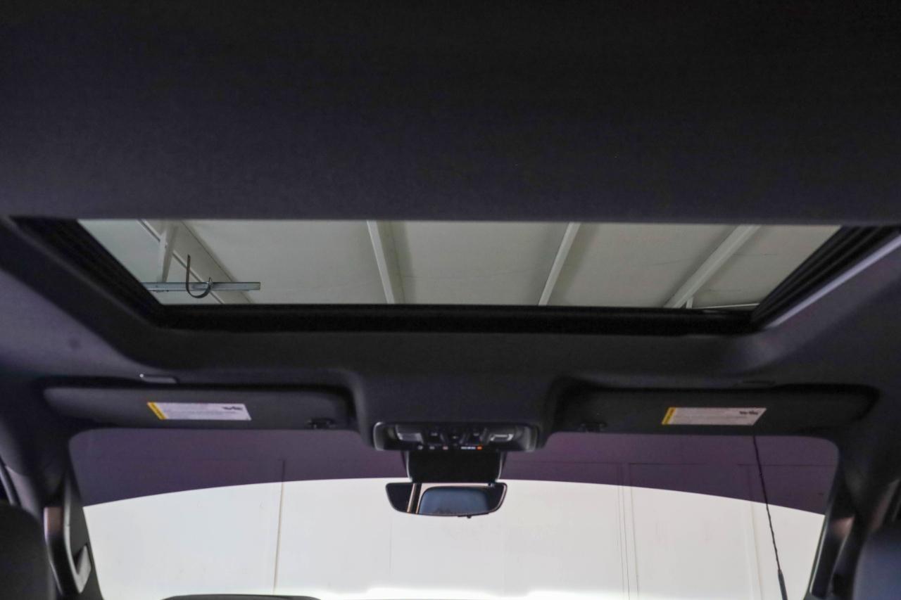 Chevrolet Silverado 2500HD 4WD Crew Cab 159" High Country 2024