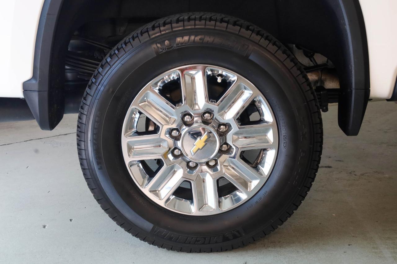 Chevrolet Silverado 2500HD 4WD Crew Cab 159" High Country 2024