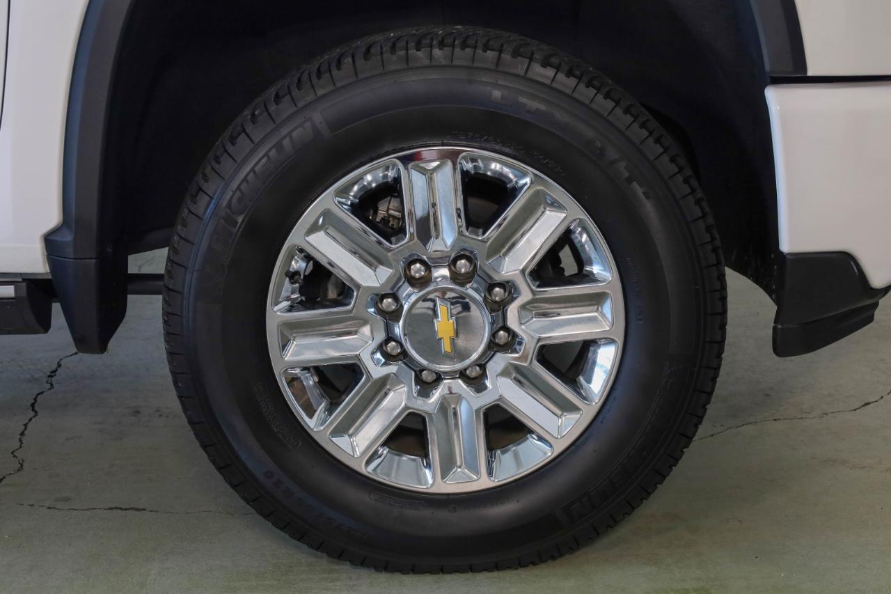 Chevrolet Silverado 2500HD 4WD Crew Cab 159" High Country 2024