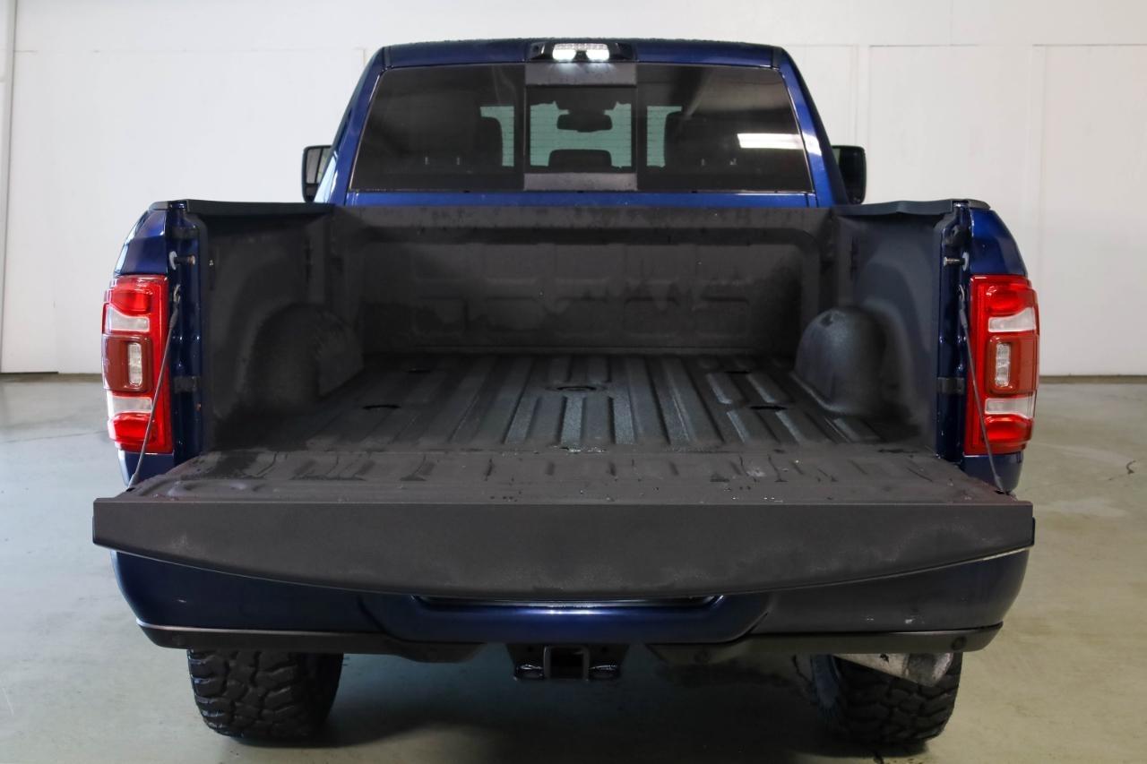 RAM 2500 Laramie 4x4 Crew Cab 6'4" Box 2024