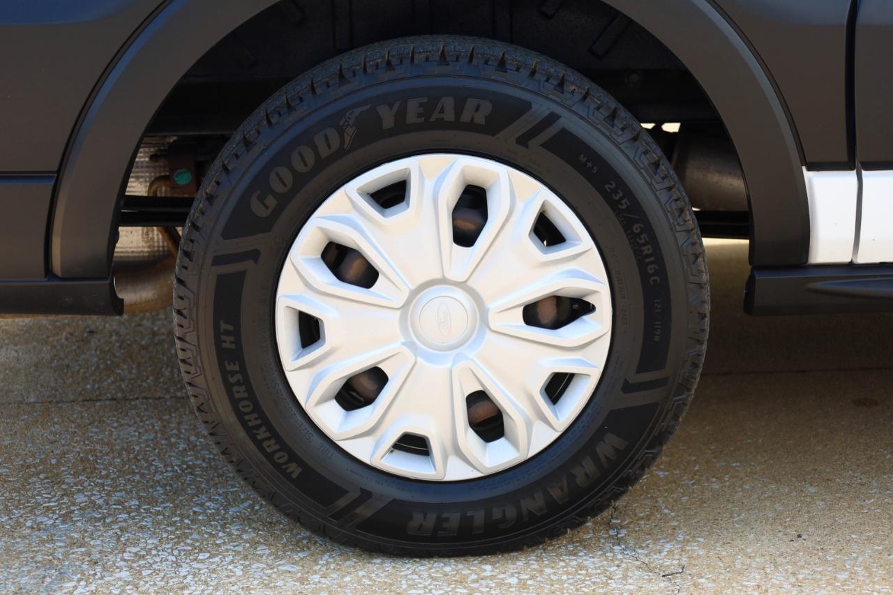 Ford Transit Passenger Wagon T-150 130" Med Roof XLT Sliding RH Dr 2019