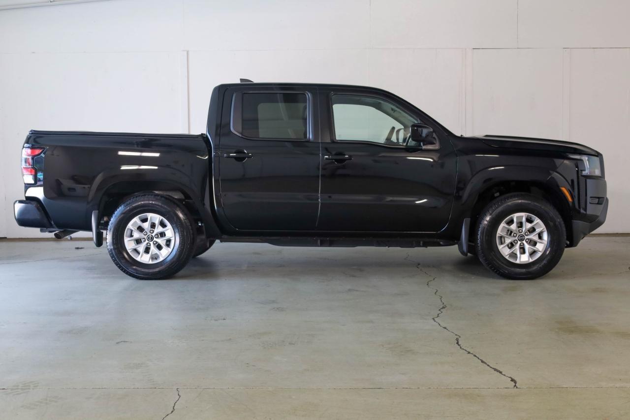 Nissan Frontier Crew Cab 4x2 SV 2024