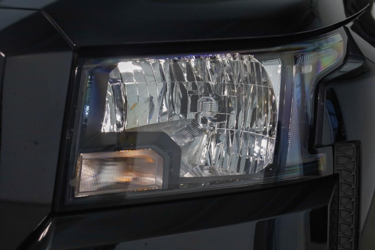 Nissan Frontier Crew Cab 4x2 SV 2024