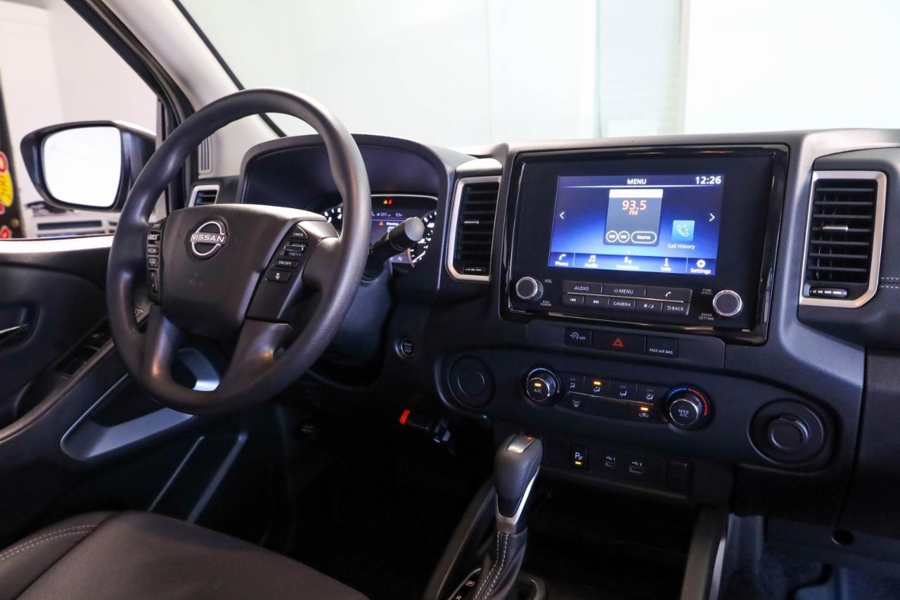 Nissan Frontier Crew Cab 4x2 SV 2024