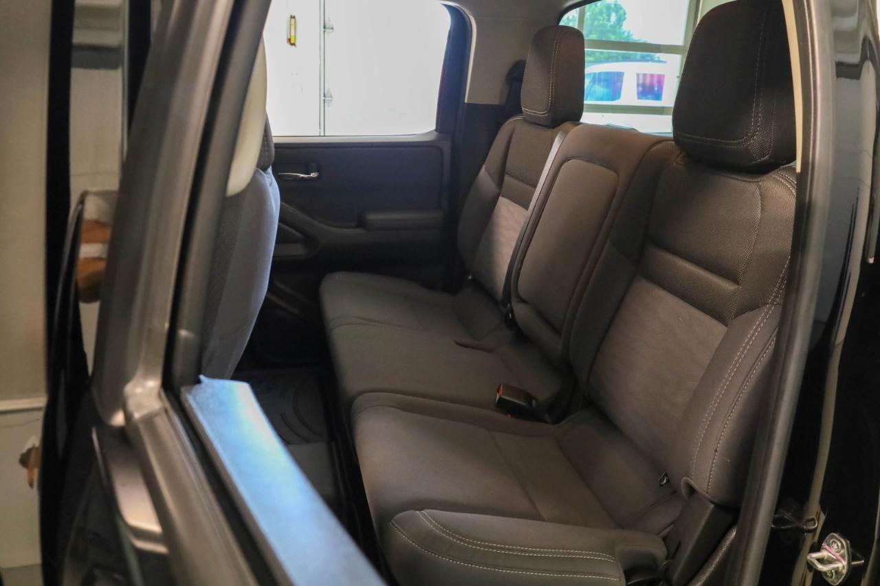 Nissan Frontier Crew Cab 4x2 SV 2024