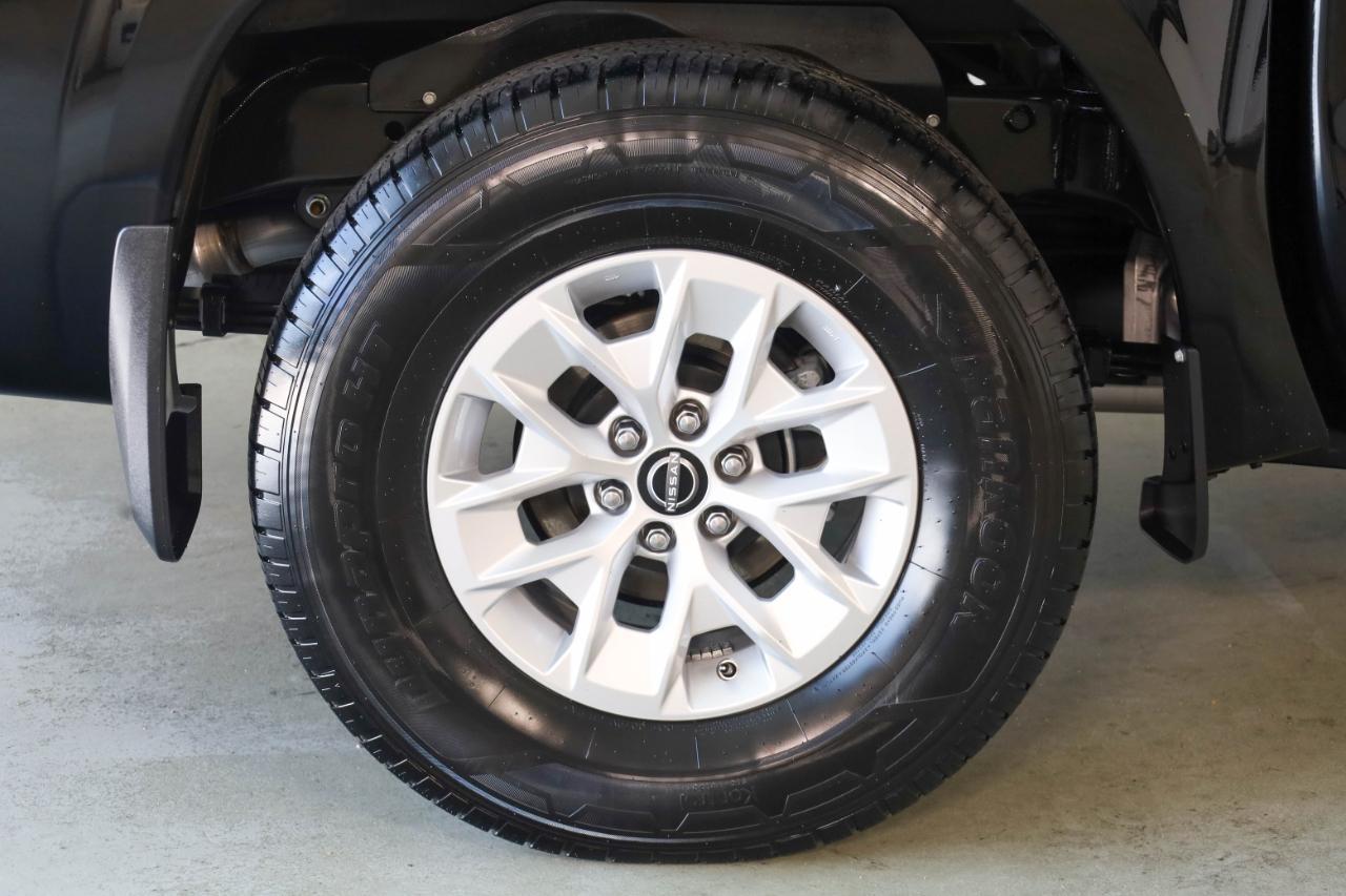 Nissan Frontier Crew Cab 4x2 SV 2024