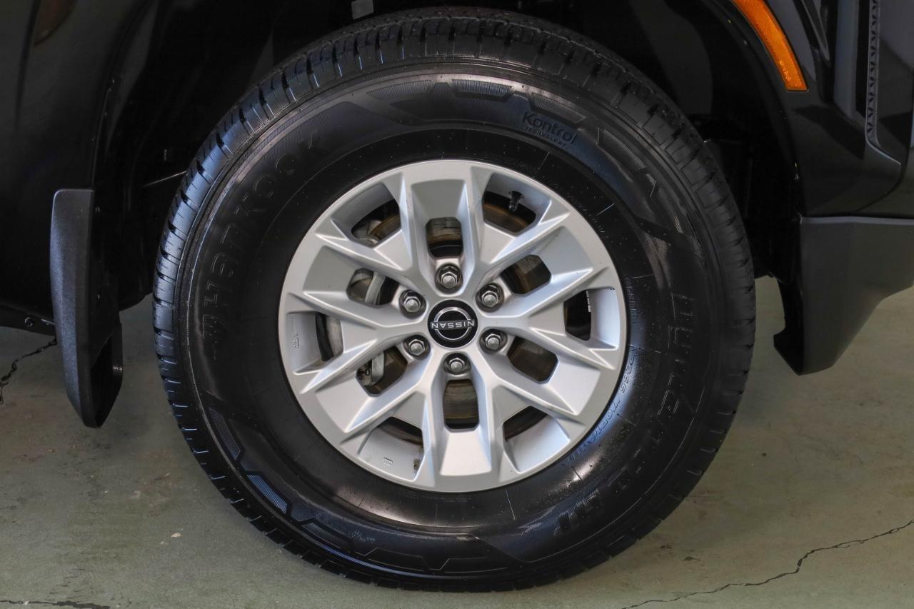 Nissan Frontier Crew Cab 4x2 SV 2024