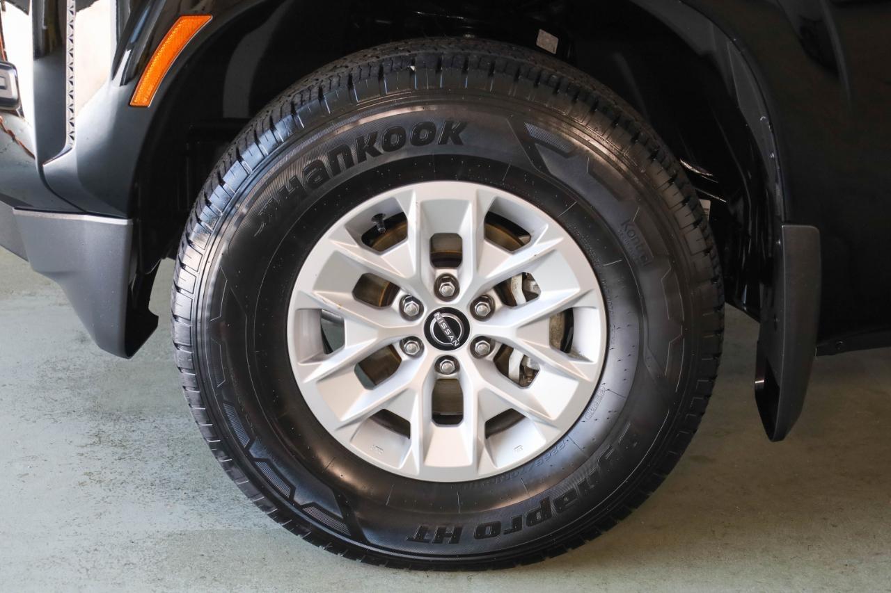 Nissan Frontier Crew Cab 4x2 SV 2024