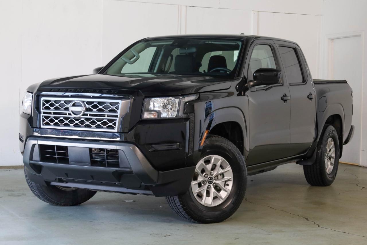 Nissan Frontier Crew Cab 4x2 SV 2024