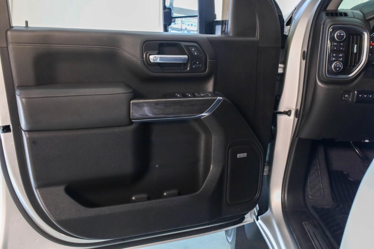 Chevrolet Silverado 2500HD 4WD Crew Cab 159" LTZ 2023